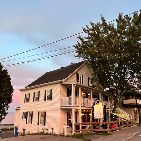 Les Pinsons Des Rives Bed and Breakfast La Malbaie Eksteriør billede