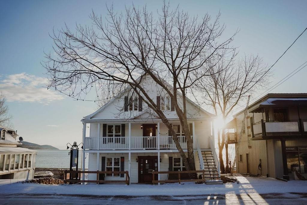Les Pinsons Des Rives Bed and Breakfast La Malbaie Eksteriør billede