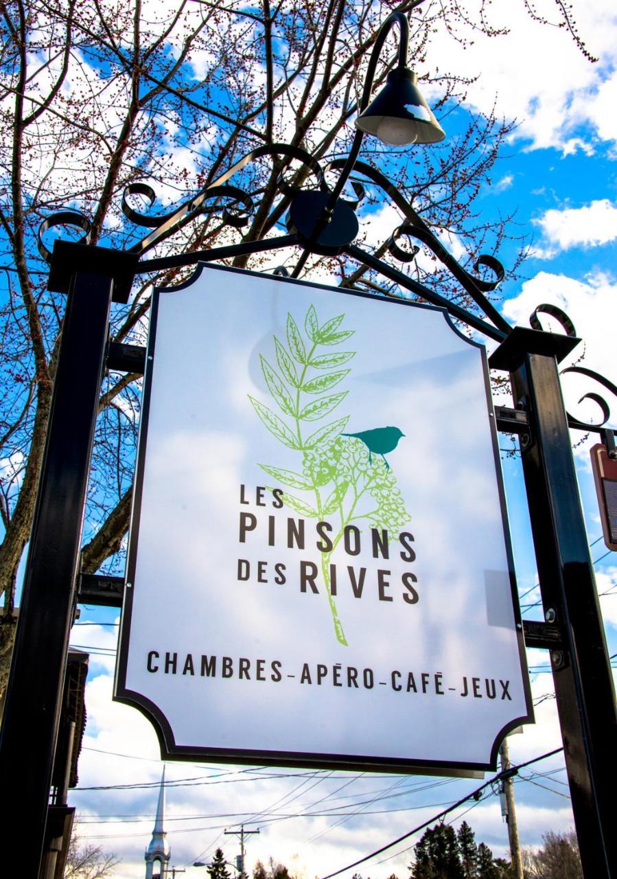Les Pinsons Des Rives Bed and Breakfast La Malbaie Eksteriør billede